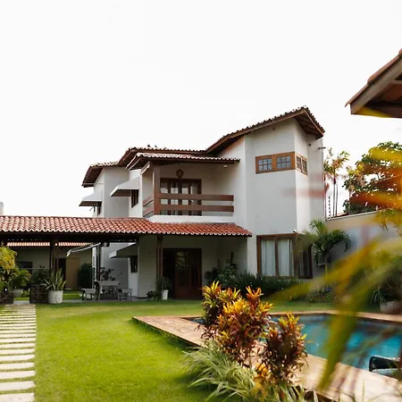 Casa de férias Casa Maria, 5 Suítes, Amplo Espaço Externo *